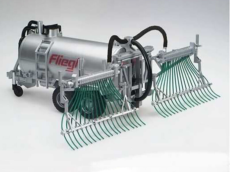 Bruder Cisterna s postřikovačem Fliegl 1:16